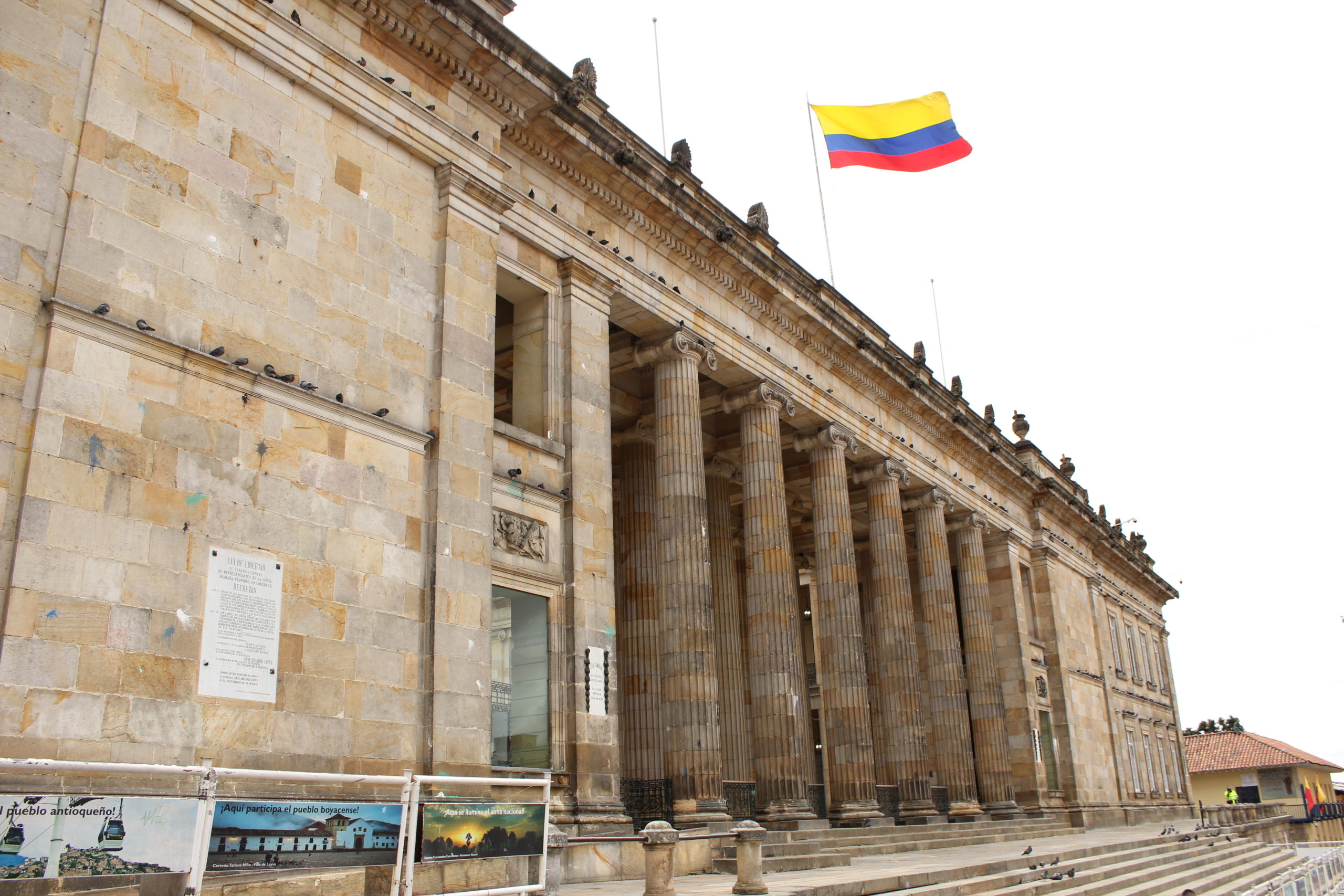 Petro al Borde del Abismo?: Reformas Hundidas, Congreso Rebelde y el Futuro en Juego